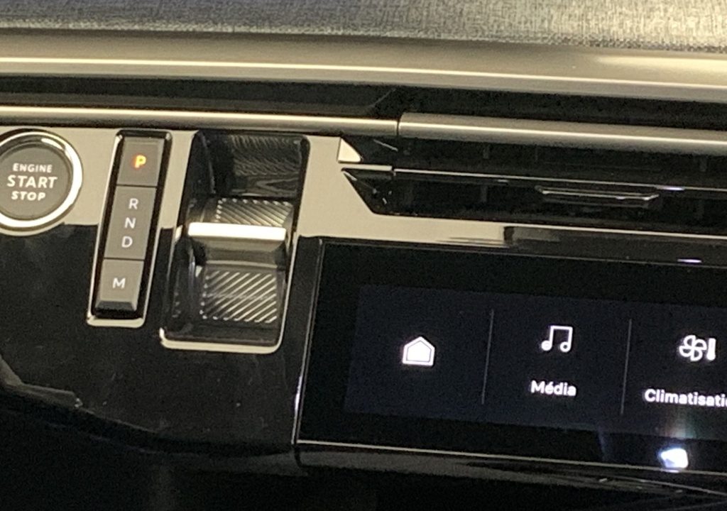 Peugeot 5008 HYBRID 145 CH E-DCS6 ALLURE