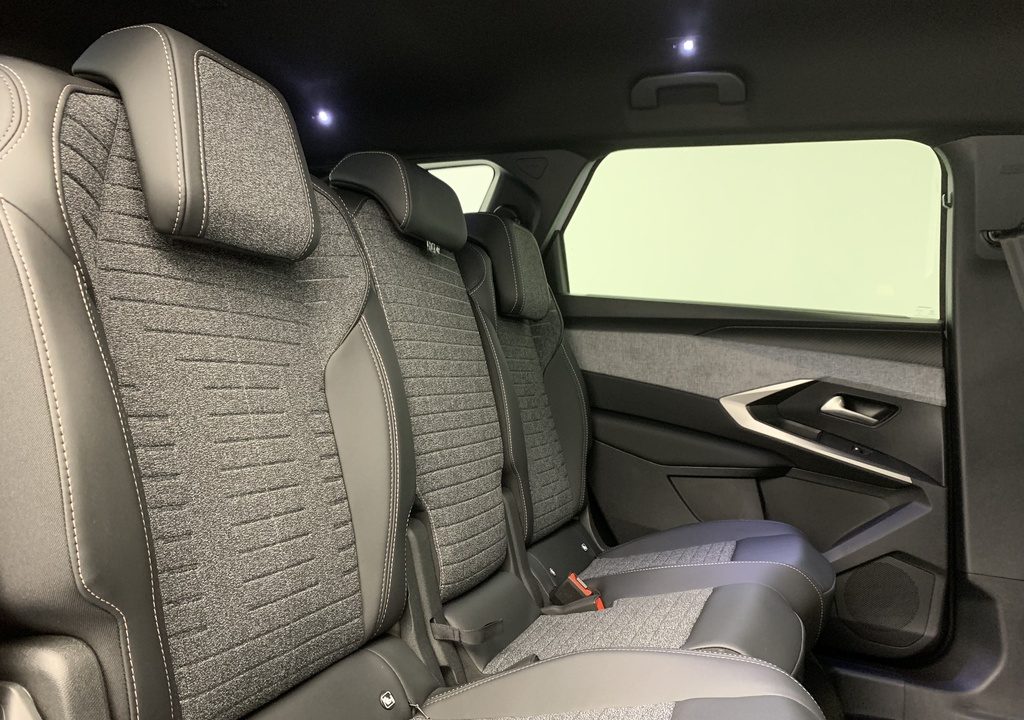 Peugeot 5008 HYBRID 145 CH E-DCS6 ALLURE
