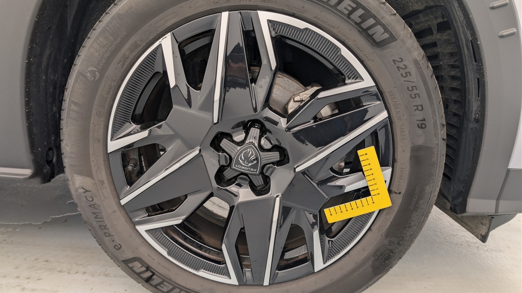 Peugeot 5008 Hybrid 136 e-DCS6 Allure