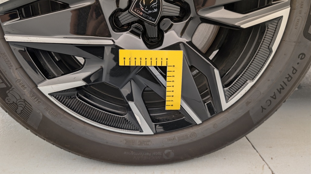 Peugeot 5008 Hybrid 136 e-DCS6 Allure