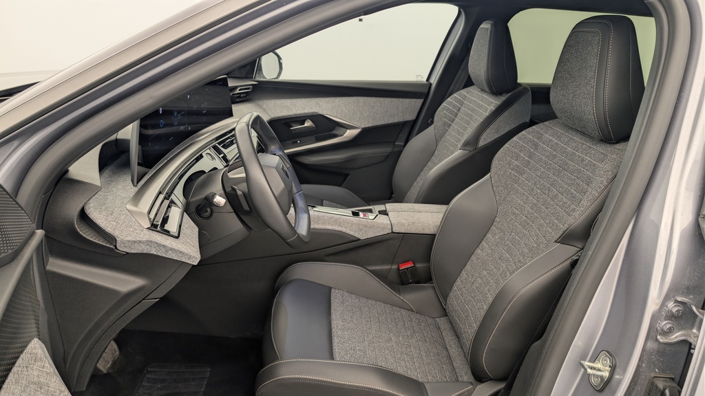 Peugeot 5008 Hybrid 136 e-DCS6 Allure