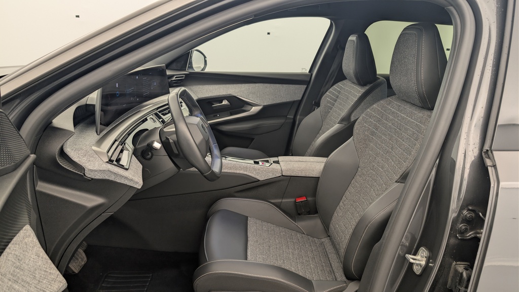 Peugeot 5008 Hybrid 136 e-DCS6 Allure