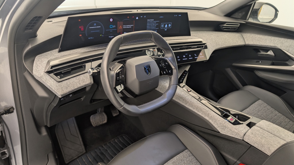 Peugeot 5008 Hybrid 136 e-DCS6 Allure