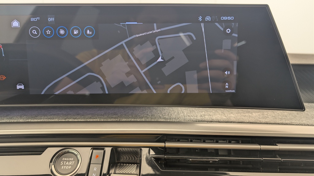 Peugeot 5008 HYBRID 145 CH E-DCS6 ALLURE