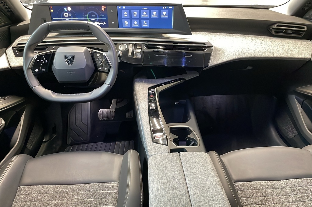 Peugeot 5008 HYBRID 145 CH E-DCS6 ALLURE