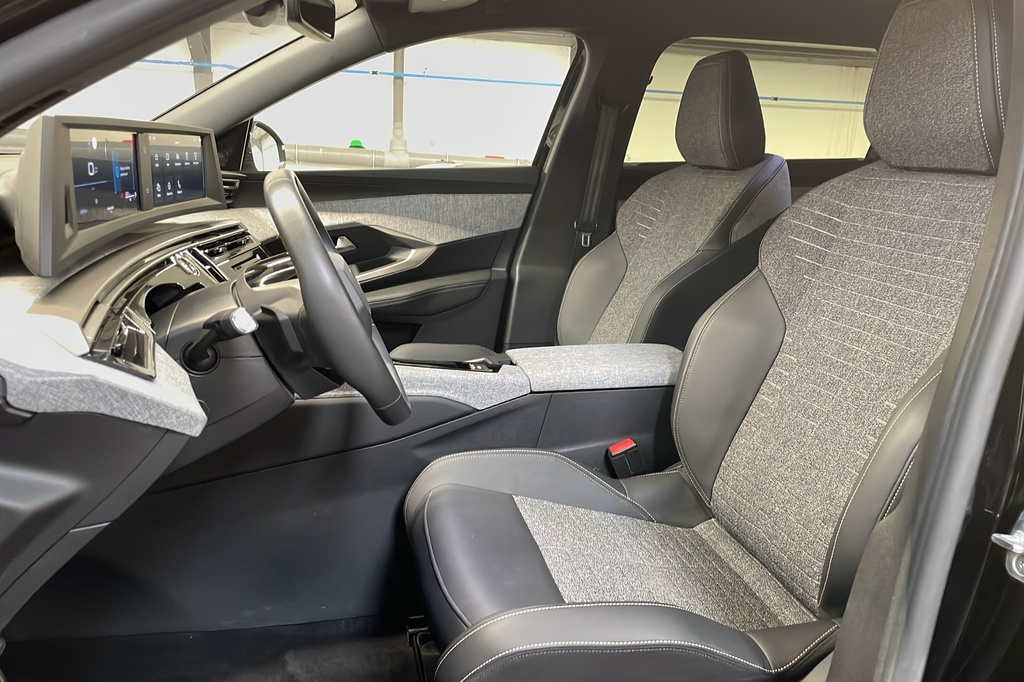 Peugeot 5008 HYBRID 145 CH E-DCS6 ALLURE