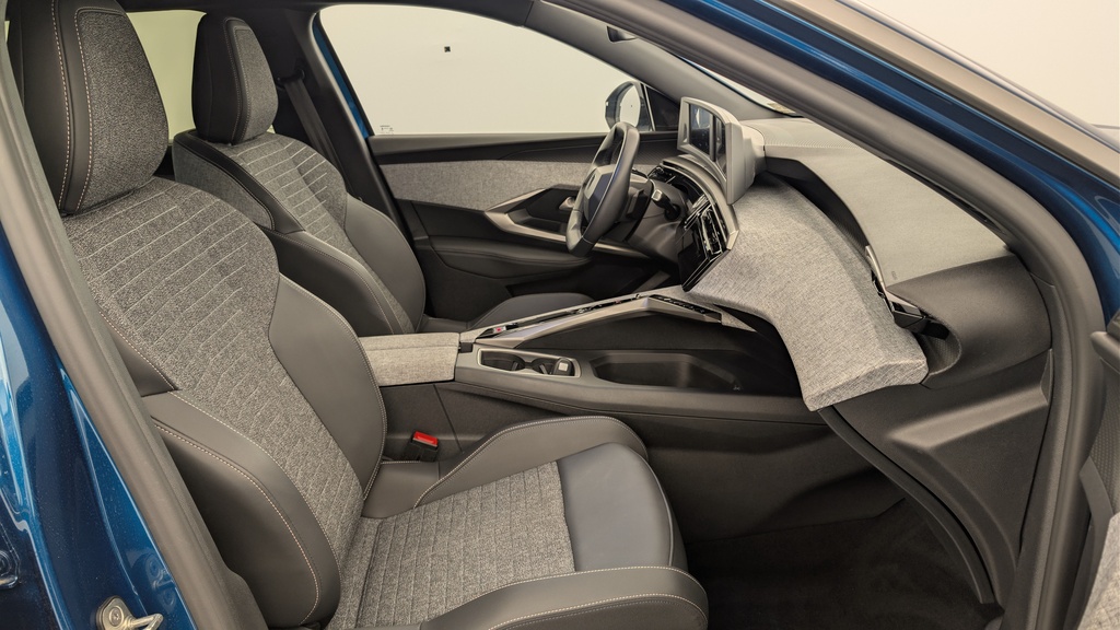 Peugeot 5008 HYBRID 145 CH E-DCS6 ALLURE
