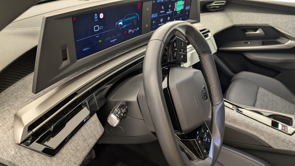 Peugeot 5008 HYBRID 145 CH E-DCS6 ALLURE