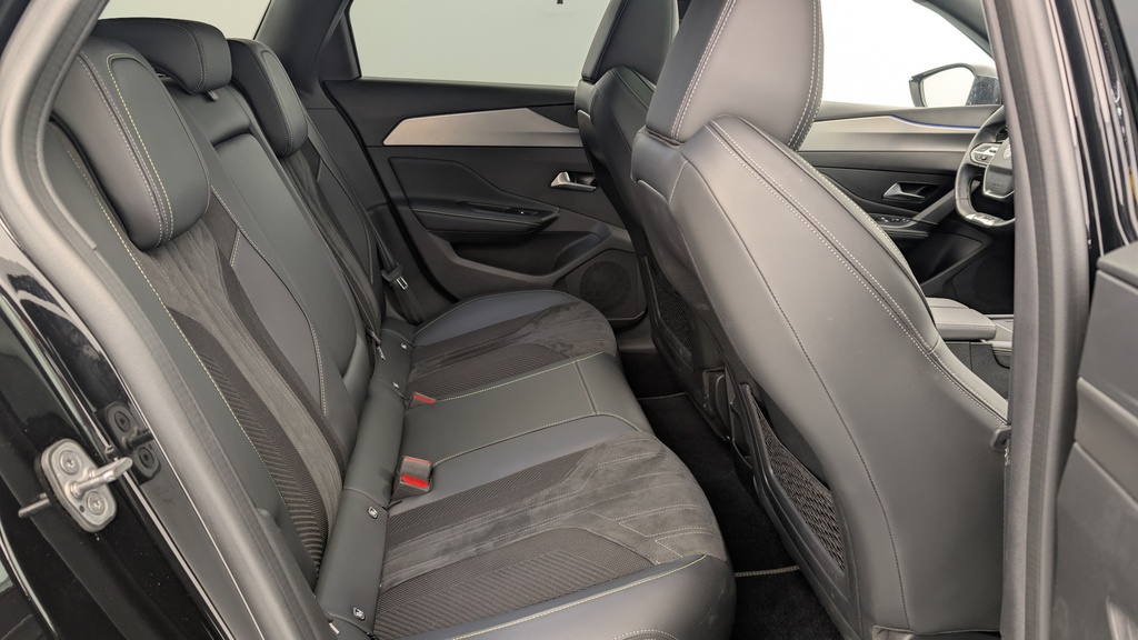 Peugeot 308 SW PHEV 225 e-EAT8 GT