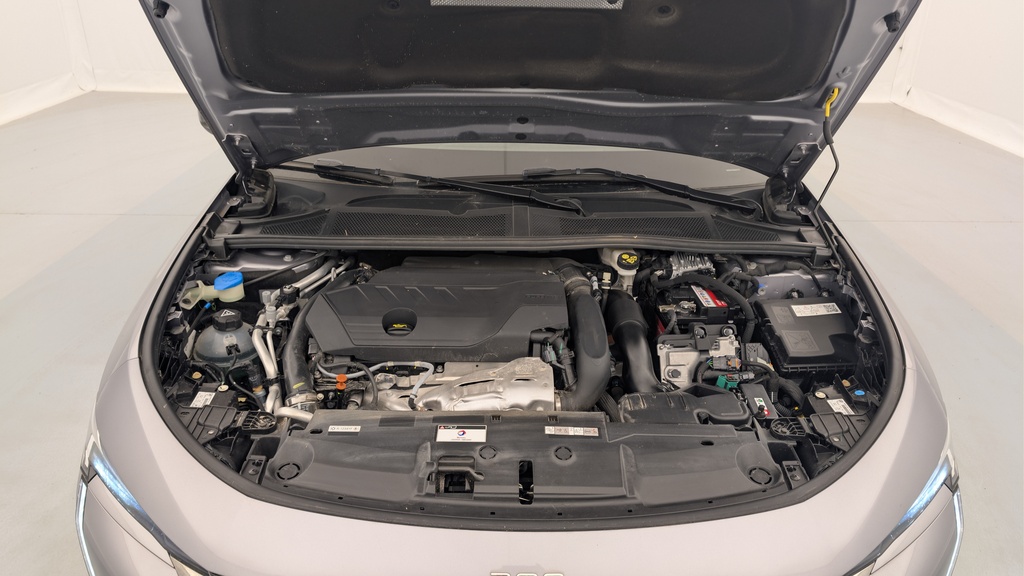 Peugeot 308 SW PHEV 225 e-EAT8 GT