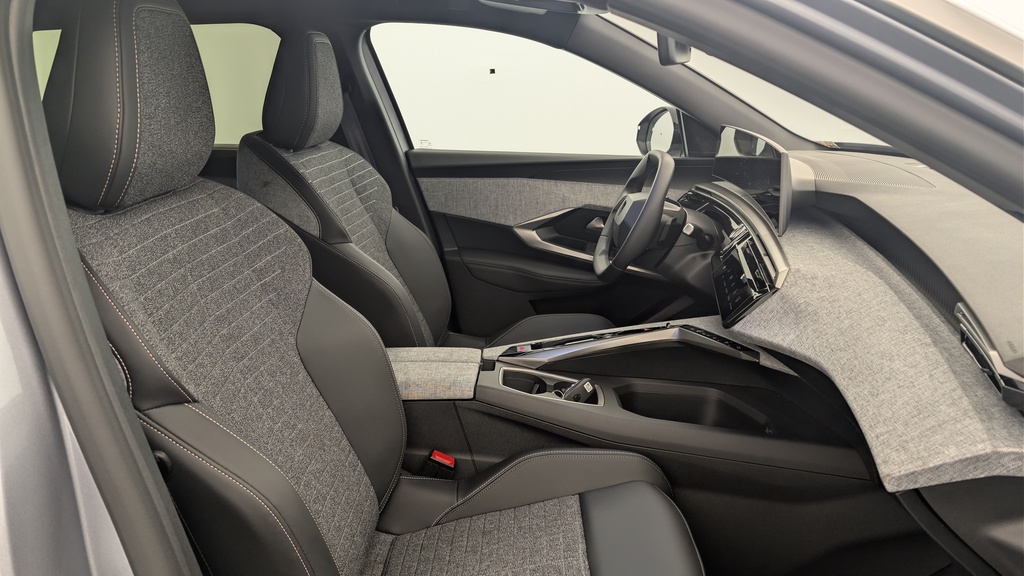 Peugeot 5008 HYBRID 145 CH E-DCS6 ALLURE