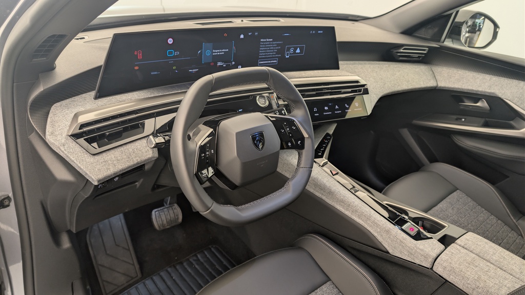 Peugeot 5008 HYBRID 145 CH E-DCS6 ALLURE