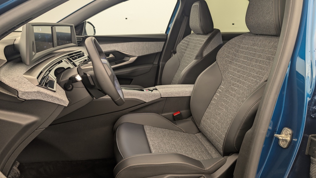 Peugeot 3008 Hybrid 145 e-DCS6 Allure