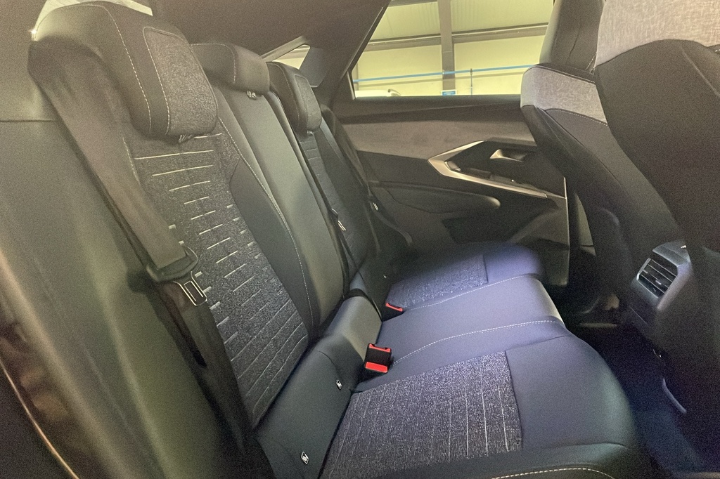Peugeot 3008 Hybrid 145 e-DCS6 Allure