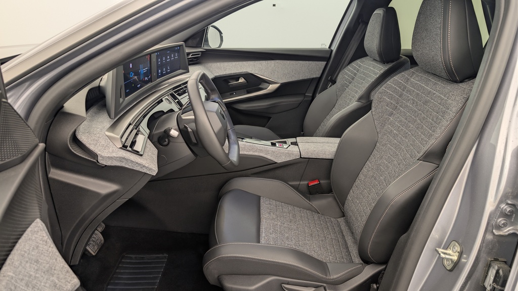 Peugeot 3008 Hybrid 145 e-DCS6 Allure
