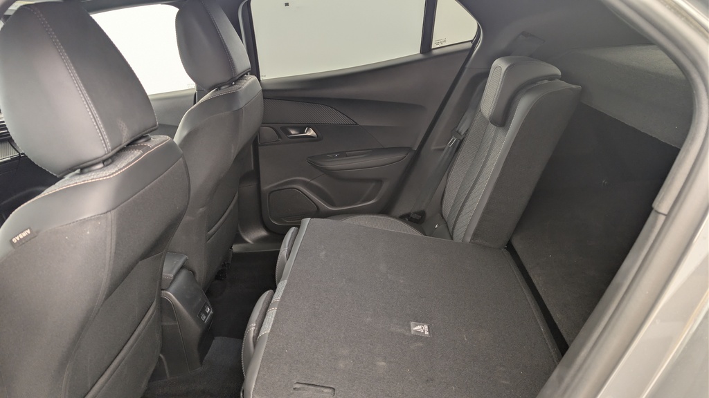 Peugeot 2008 Hybrid 145 e-DCS6 Allure
