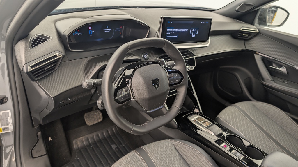 Peugeot 2008 Hybrid 145 e-DCS6 Allure