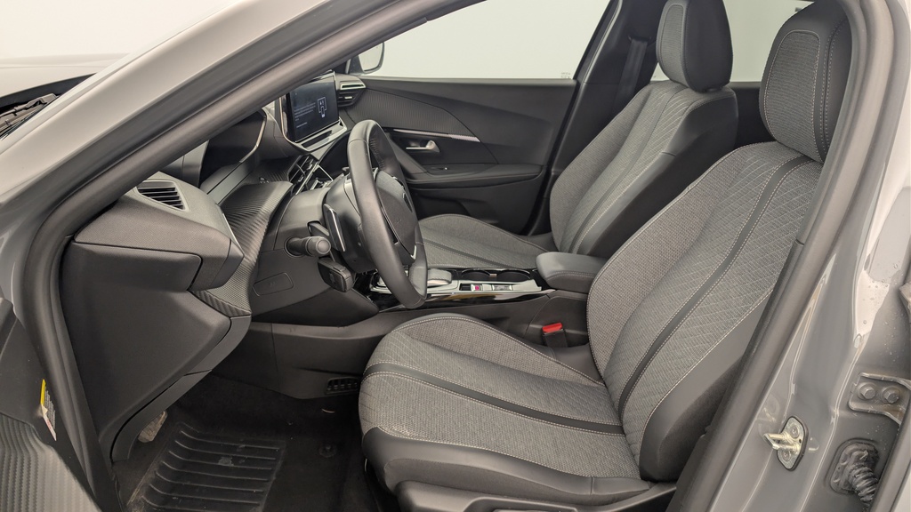 Peugeot 2008 Hybrid 145 e-DCS6 Allure