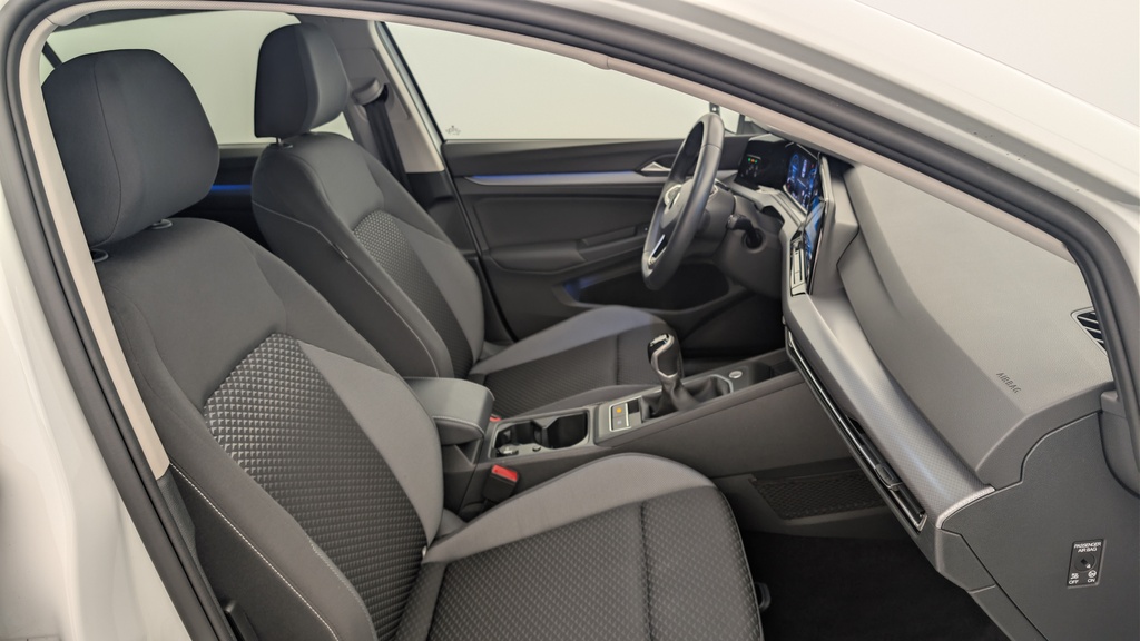 Volkswagen GOLF 8 1.5 TSI ACT OPF 130 BVM6 ACTIVE