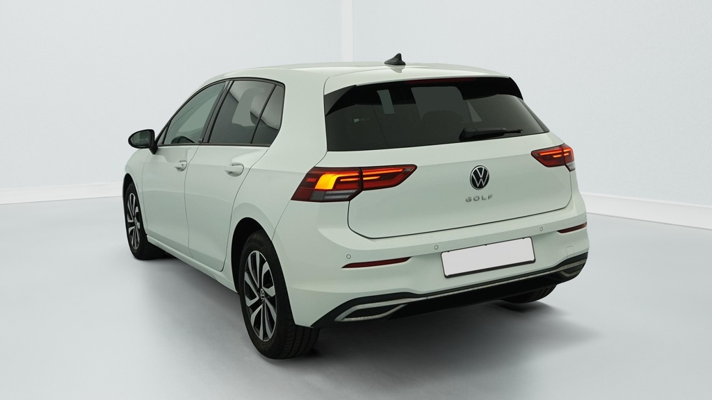 Volkswagen GOLF 8 1.5 TSI ACT OPF 130 BVM6 ACTIVE