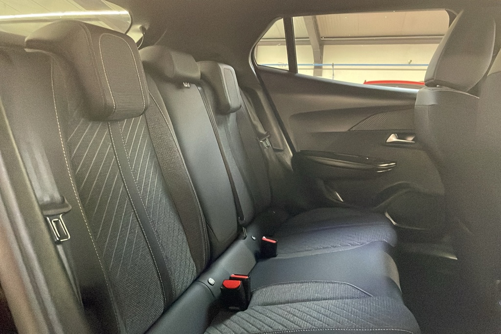 Peugeot 2008 100 S&S BVM6 Allure