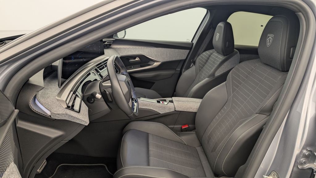 Peugeot 3008 Hybrid 145 e-DCS6 GT