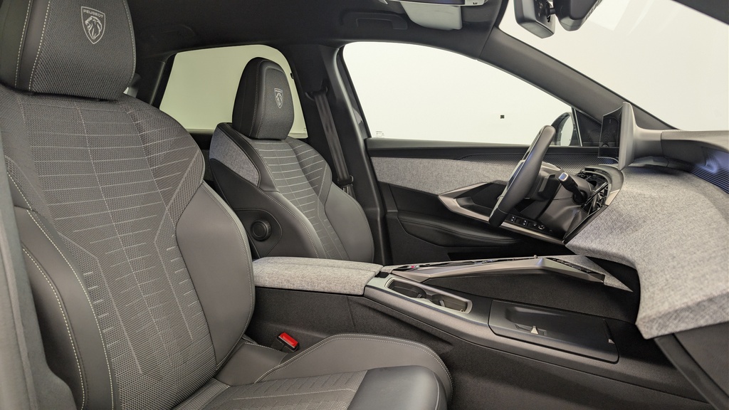 Peugeot 3008 Hybrid 145 e-DCS6 GT