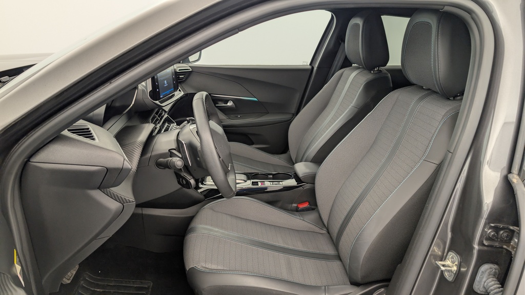 Peugeot 2008 PureTech 130 S&S EAT8 Allure