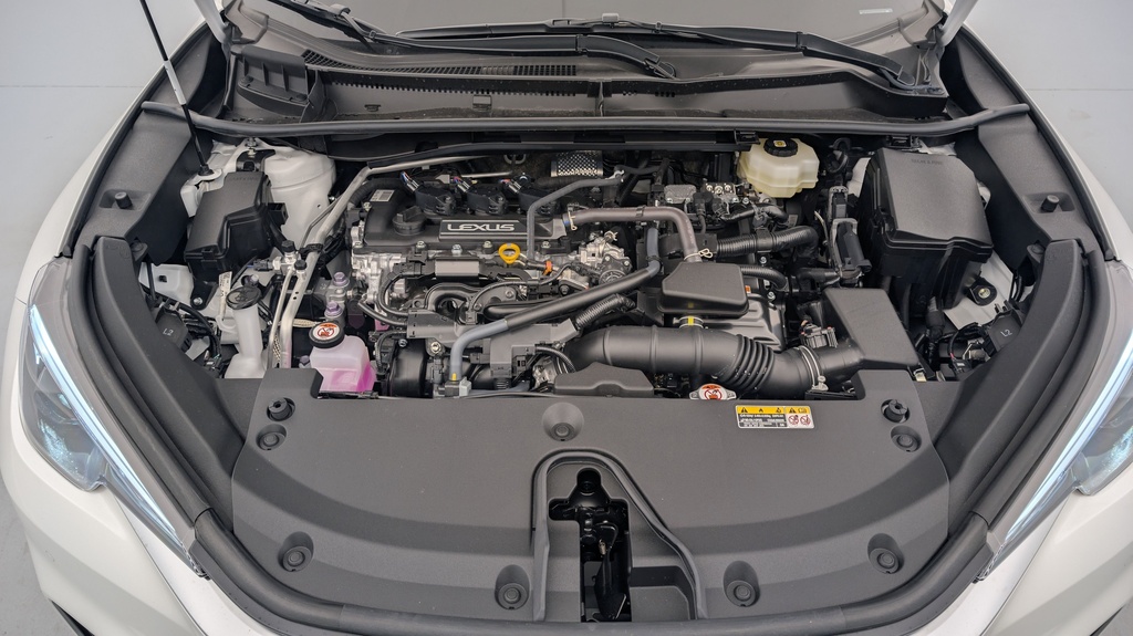 Lexus LBX 2WD Business