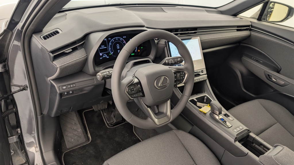 Lexus LBX 2WD Business