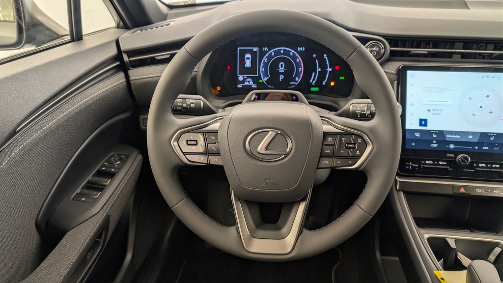 Lexus LBX 2WD Business