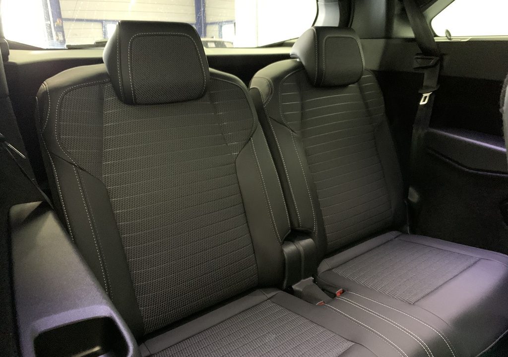Peugeot 5008 Hybrid 145 e-DCS6 GT