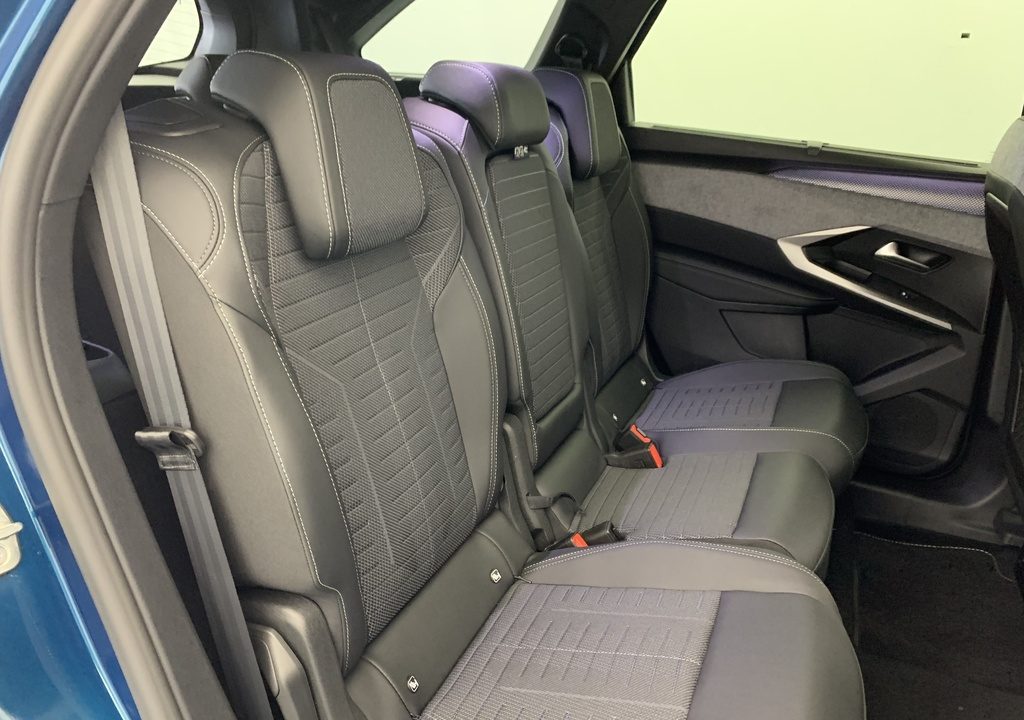 Peugeot 5008 Hybrid 145 e-DCS6 GT