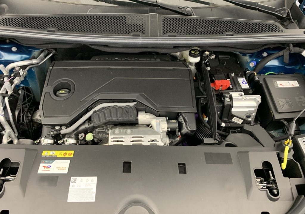 Peugeot 5008 Hybrid 145 e-DCS6 GT