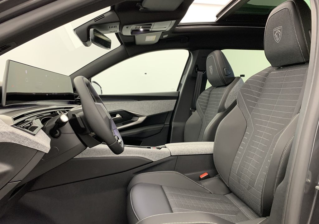 Peugeot 5008 Hybrid 145 e-DCS6 GT