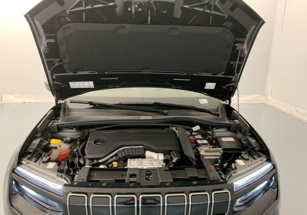 Jeep Avenger 1.2 Turbo T3 110 ch e-Hybrid BVR6 Summit