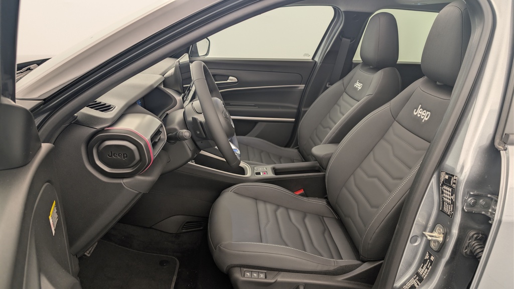 Jeep Avenger 1.2 Turbo T3 110 ch e-Hybrid BVR6 Summit