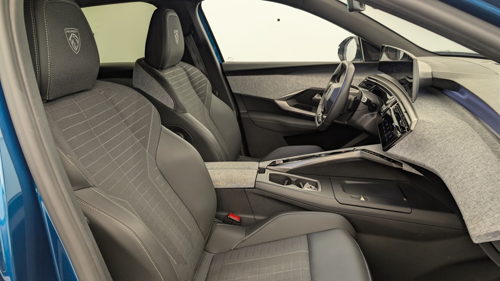 Peugeot 3008 Hybrid 145 e-DCS6 GT
