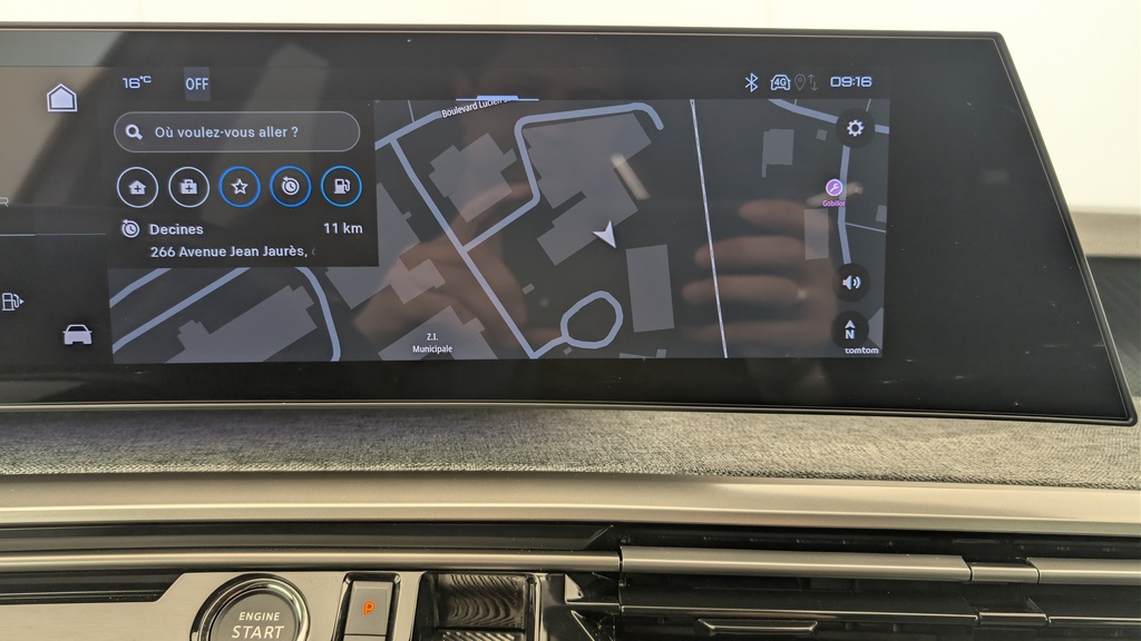 Peugeot 5008 HYBRID 145 CH E-DCS6 ALLURE