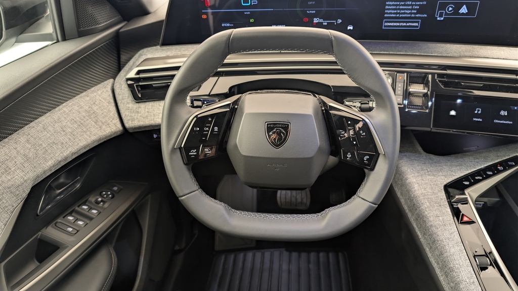 Peugeot 5008 HYBRID 145 CH E-DCS6 ALLURE