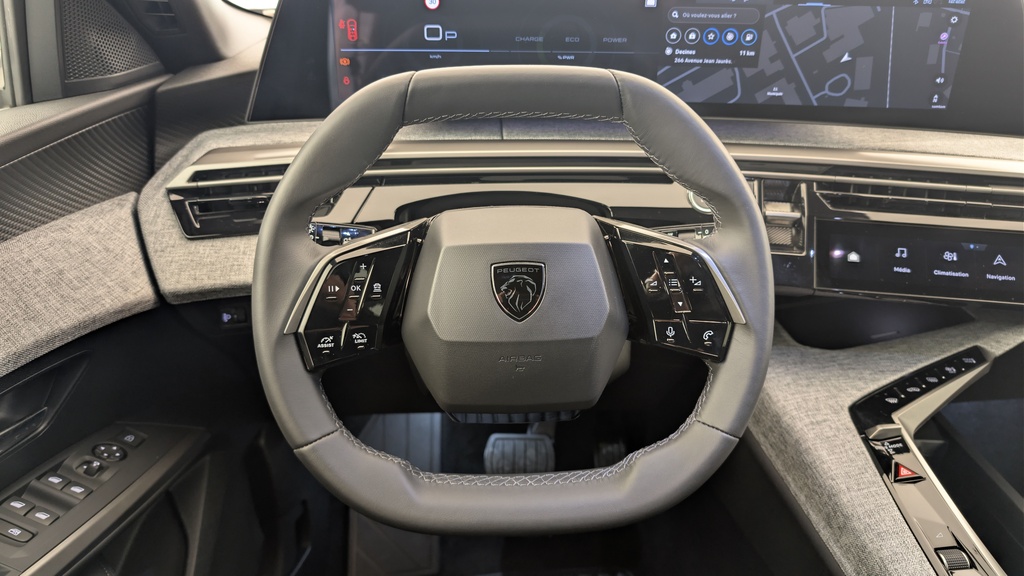 Peugeot 5008 HYBRID 145 CH E-DCS6 ALLURE