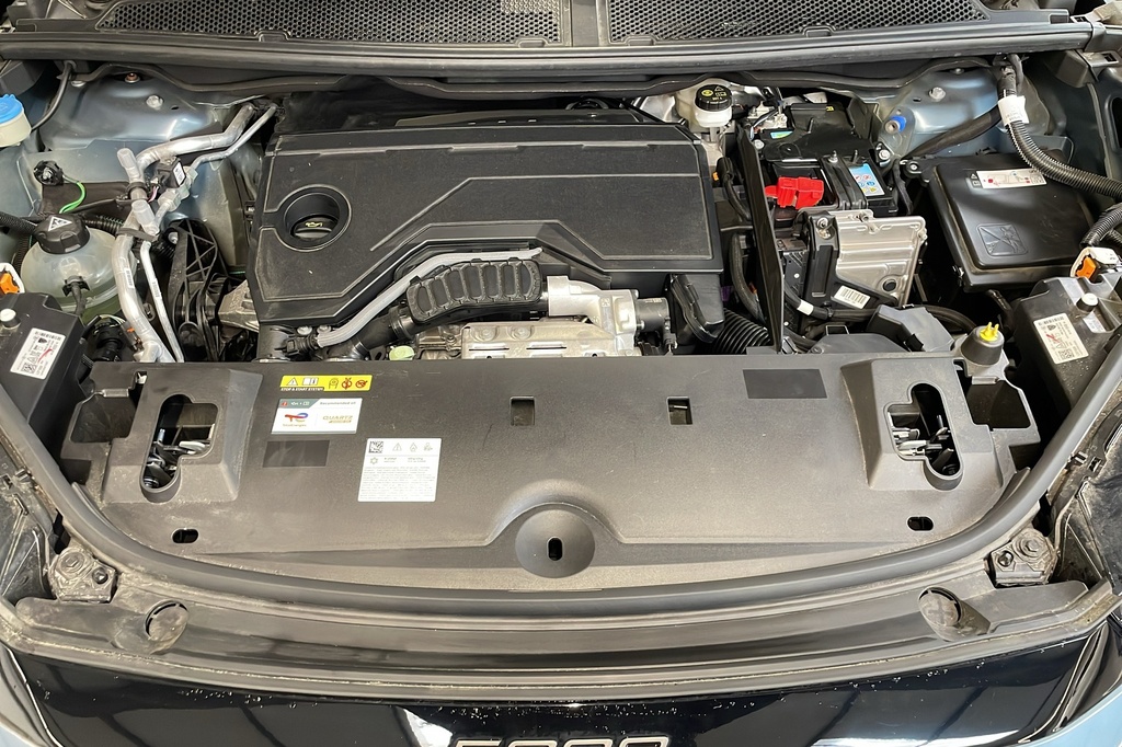 Peugeot 5008 HYBRID 145 CH E-DCS6 ALLURE