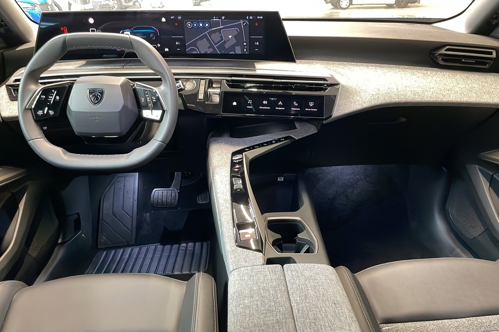 Peugeot 5008 HYBRID 145 CH E-DCS6 ALLURE