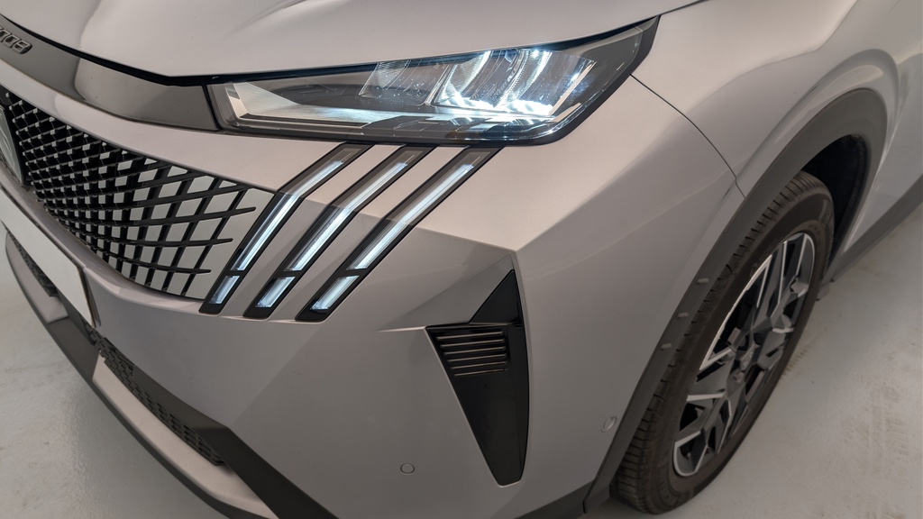 Peugeot 5008 HYBRID 145 CH E-DCS6 ALLURE