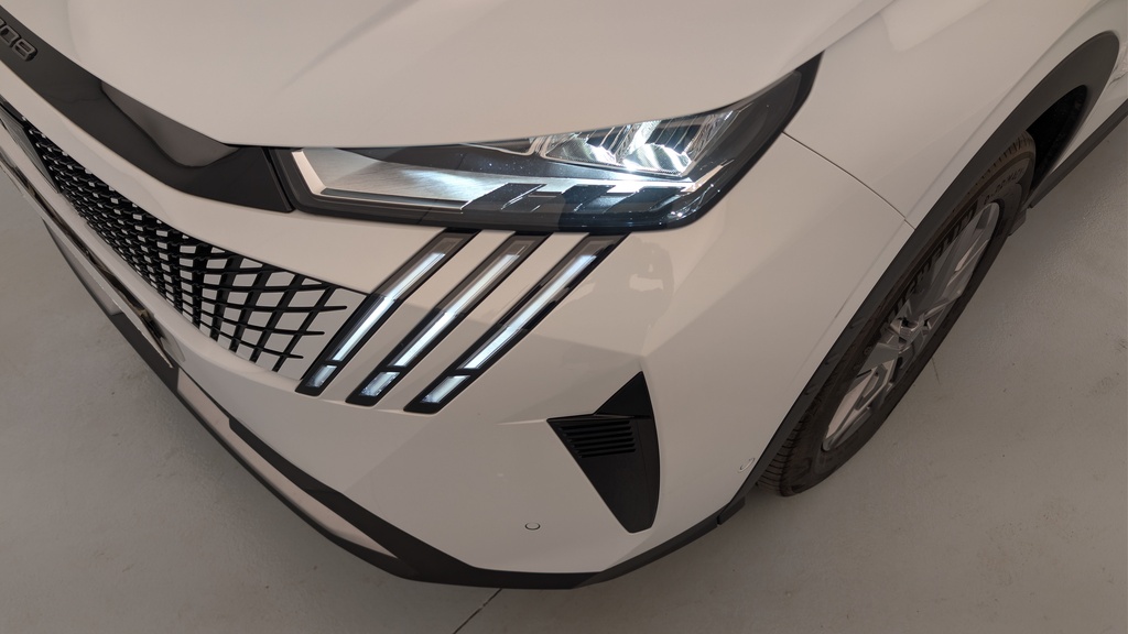Peugeot 5008 HYBRID 145 CH E-DCS6 ALLURE