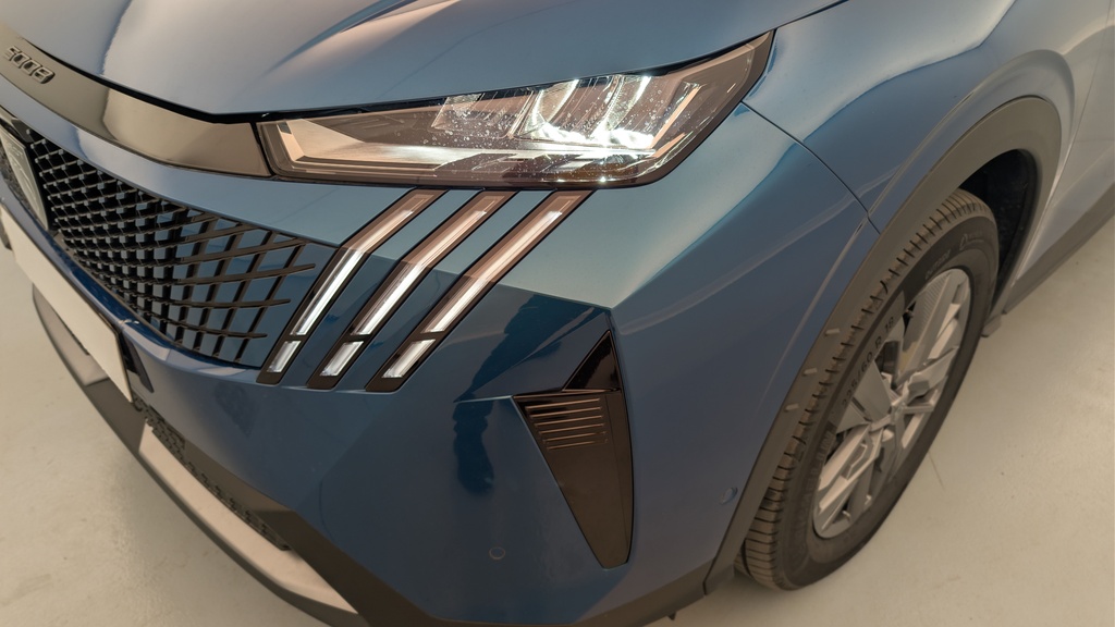 Peugeot 5008 HYBRID 145 CH E-DCS6 ALLURE