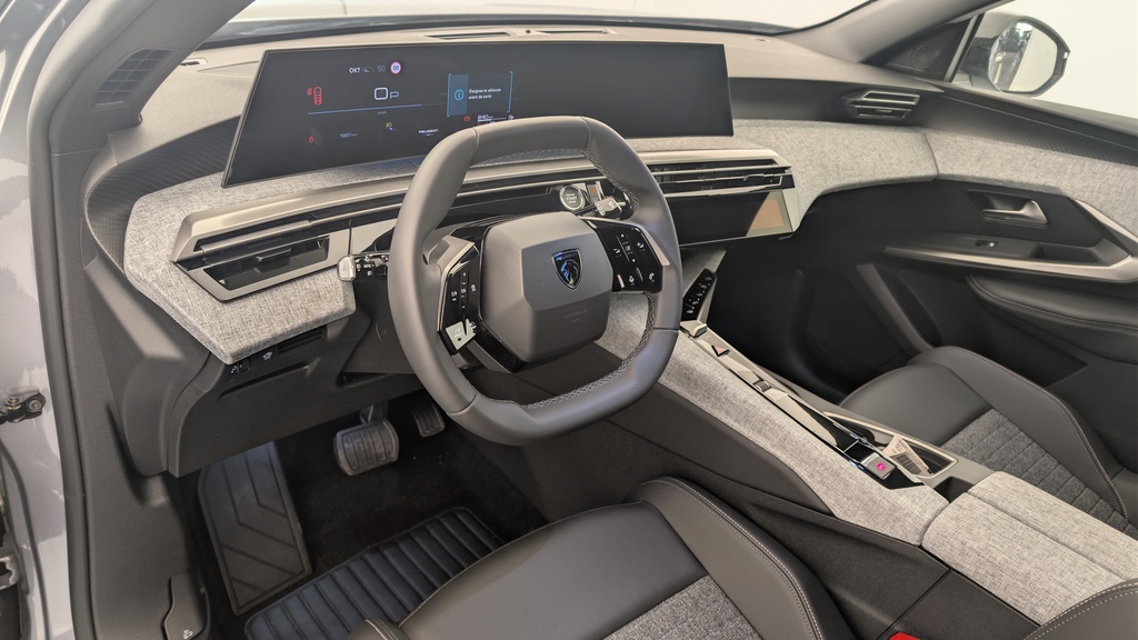 Peugeot 5008 HYBRID 145 CH E-DCS6 ALLURE