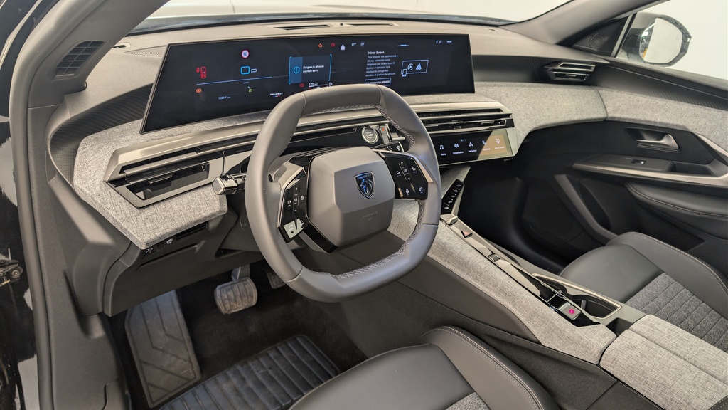 Peugeot 5008 HYBRID 145 CH E-DCS6 ALLURE