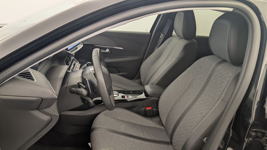 Peugeot 208 PureTech 100 S&S EAT8 Allure