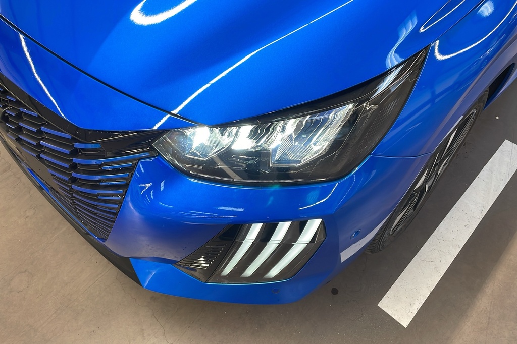 Peugeot 208 PureTech 100 S&S EAT8 Allure